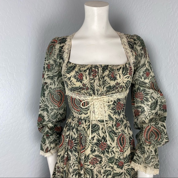 Vintage Cottagecore Prairie Long Sleeve Maxi Dress - Picture 4 of 5